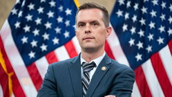 Outgoing House Democrat backs incumbent Republican lawmaker for re-election Accountants Canberra